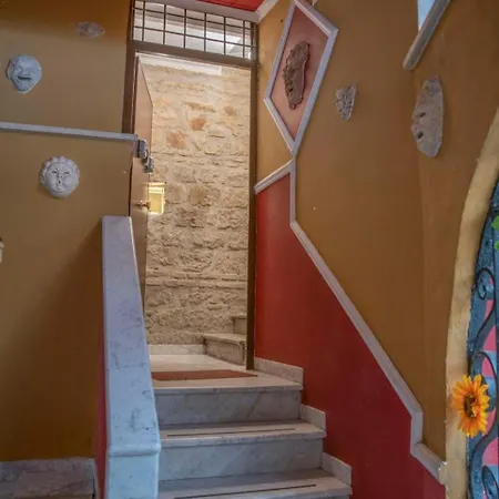 - 3 Floor * Roma